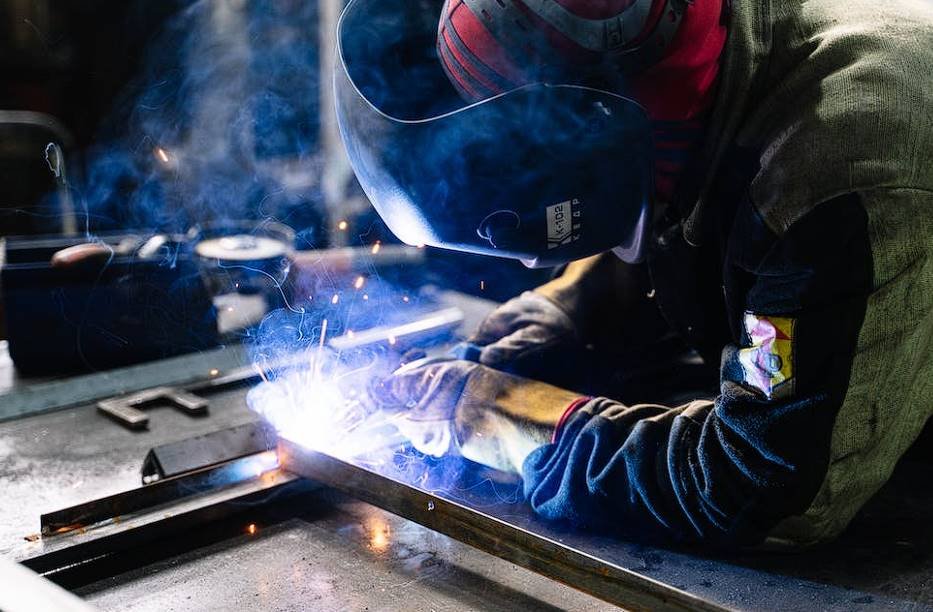 Advanced Manual Metal Arc Welding Techniques